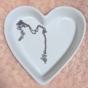 Silver chain daisy necklace